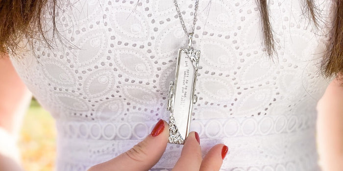 25th Wedding Anniversary Gifts for Her and the Meaning Behind Them